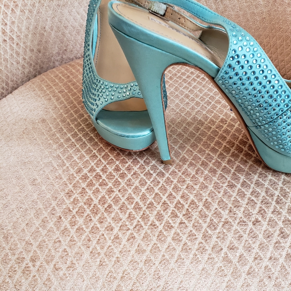 Shoes - Picture 3 of 5